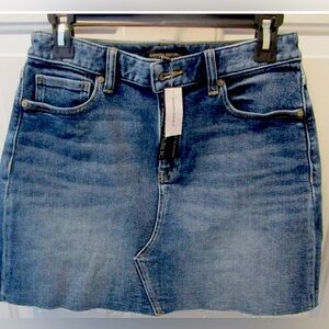 NWT BANANA REPUBLIC DENIM MINI SKIRT WITH RAW HEM - size 10 (tall)